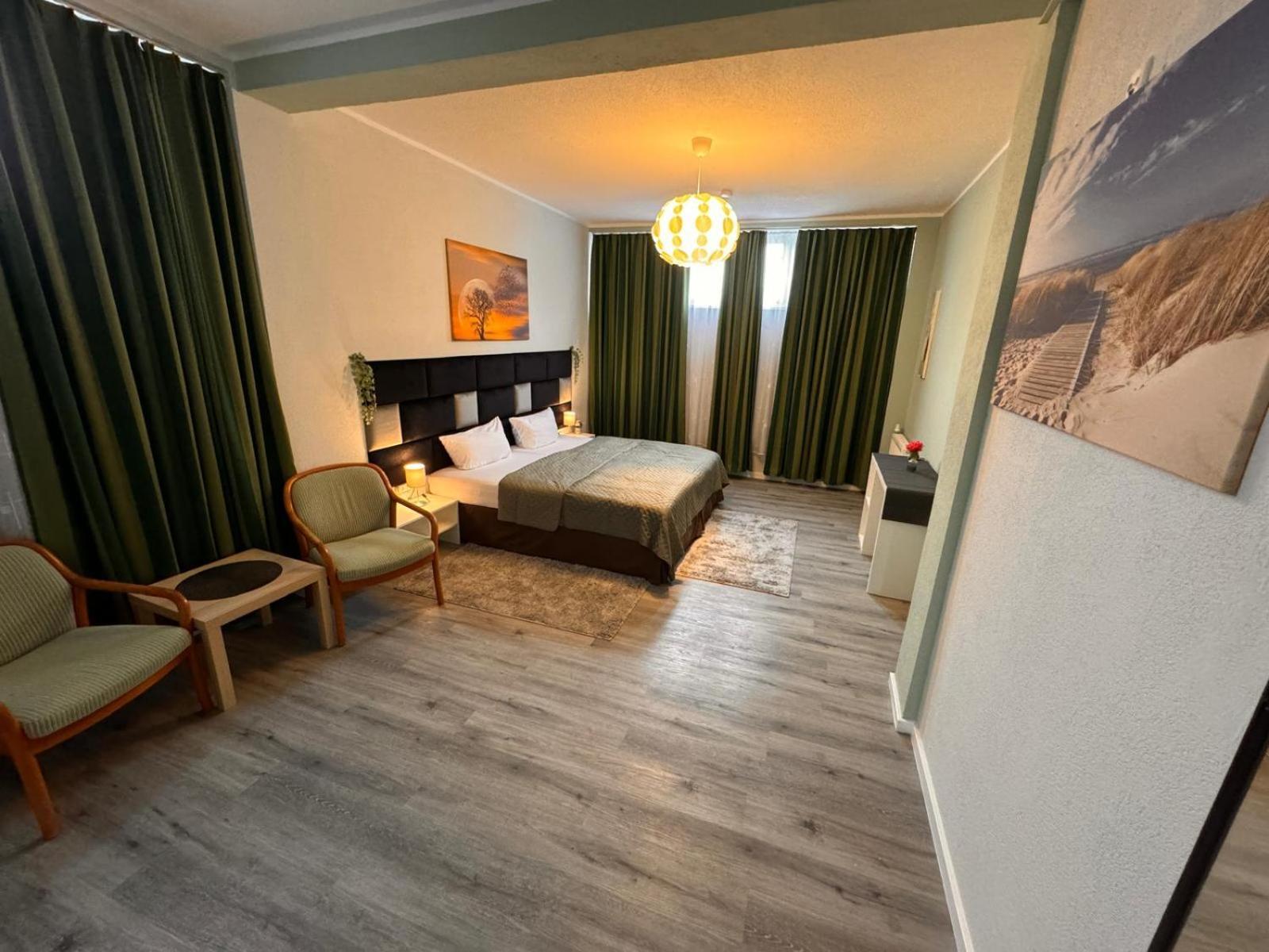 F-F Haus Monteuren Unterkunft Neuhausen auf den Fildern Extérieur photo