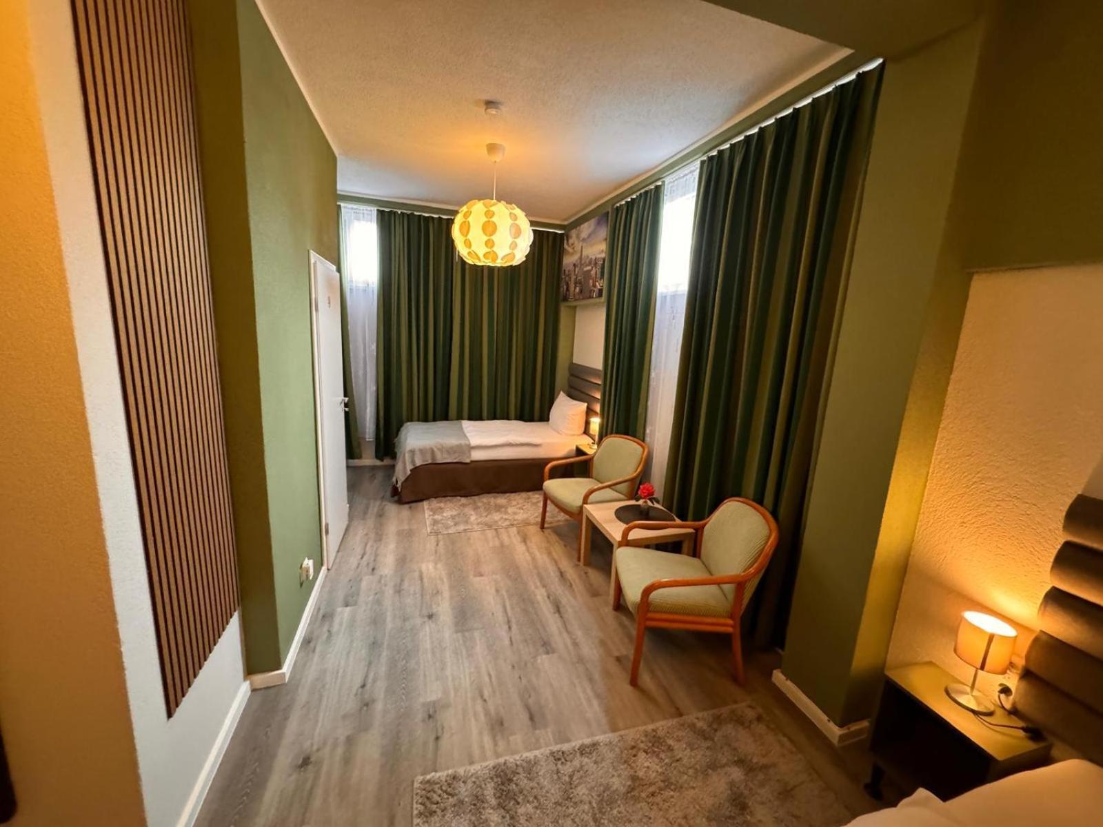 F-F Haus Monteuren Unterkunft Neuhausen auf den Fildern Extérieur photo