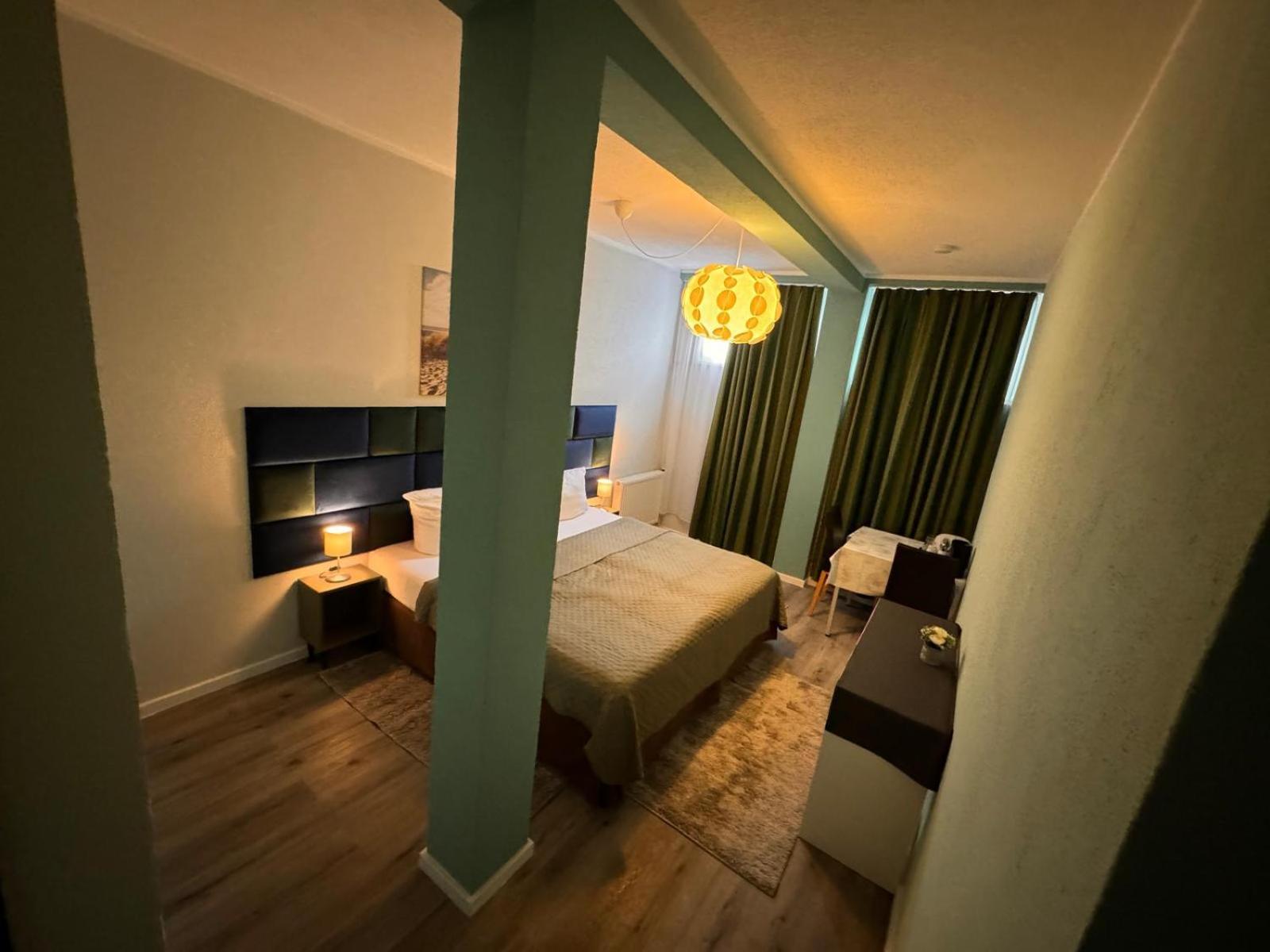F-F Haus Monteuren Unterkunft Neuhausen auf den Fildern Extérieur photo